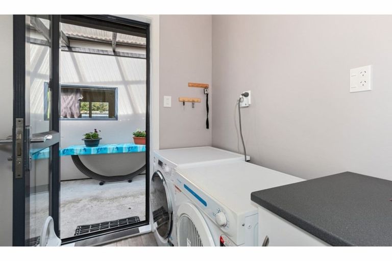 Photo of property in 98a Gilberthorpes Road, Hei Hei, Christchurch, 8042