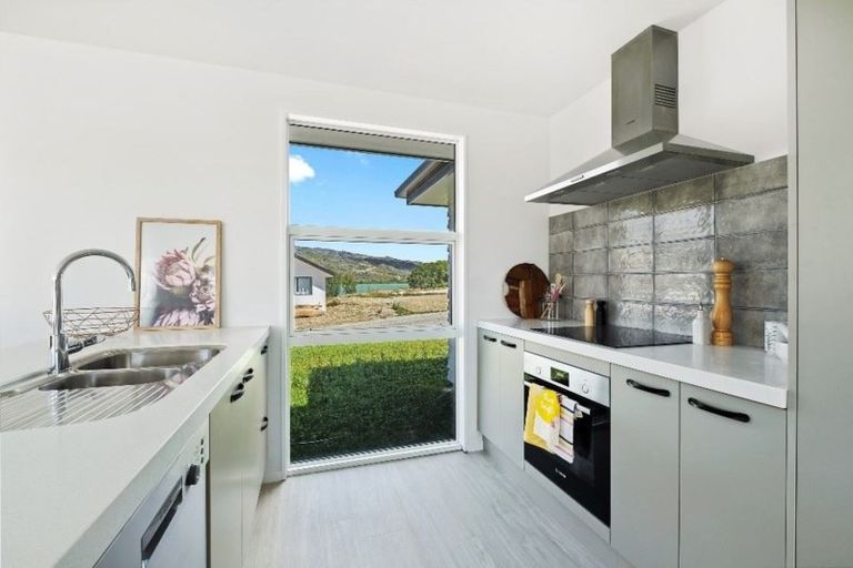Photo of property in 5 Arion Court, Mount Pisa, Cromwell, 9383