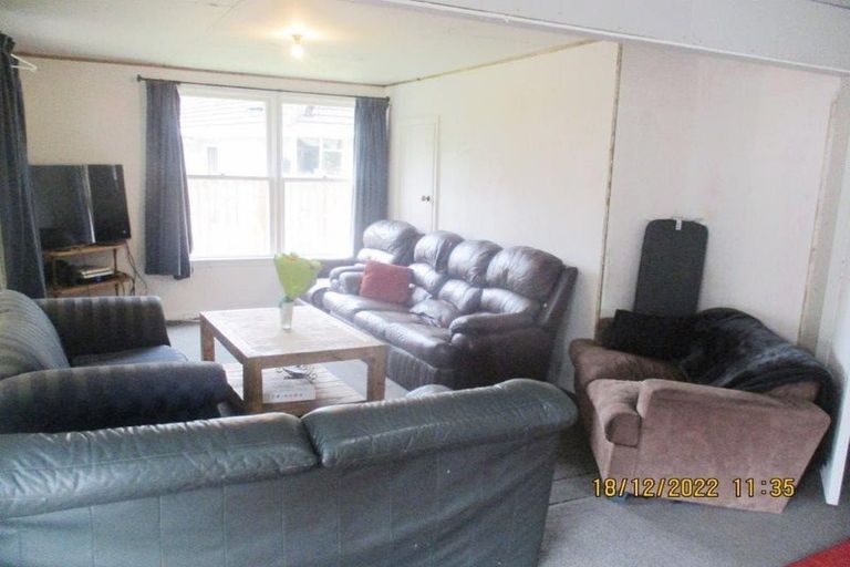 Photo of property in 33 Guildford Street, Burnside, Christchurch, 8053