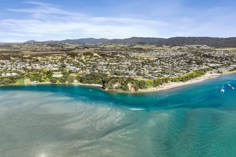 Photo of property in 55 Robert Road, Mangawhai Heads, Mangawhai, 0505