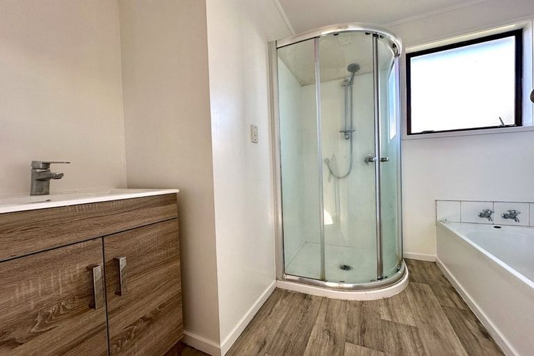 Photo of property in 18 Karepo Crescent, Ranui, Auckland, 0612