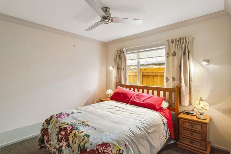 Photo of property in 21 Woodland Mews, Wainuiomata, Lower Hutt, 5014