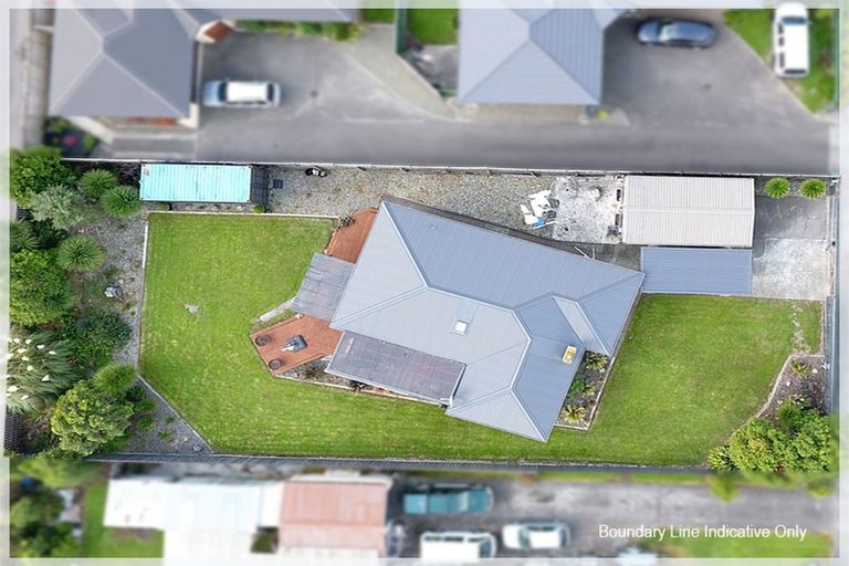 Photo of property in 2 Ngaire Street, Longburn, Palmerston North, 4412