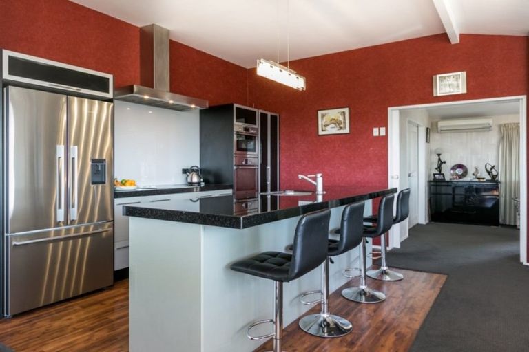 Photo of property in 95 Churchill Drive, Taradale, Napier, 4112