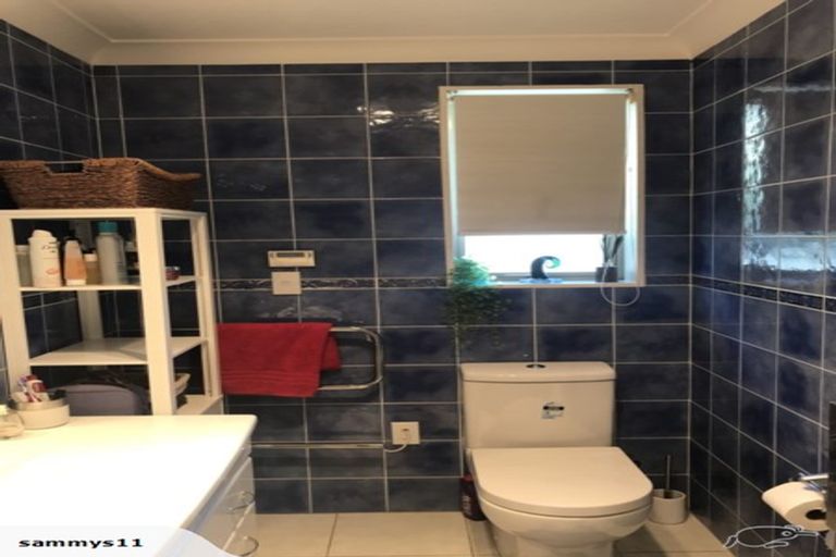 Photo of property in 11 Starlight Cove, Hobsonville, Auckland, 0618