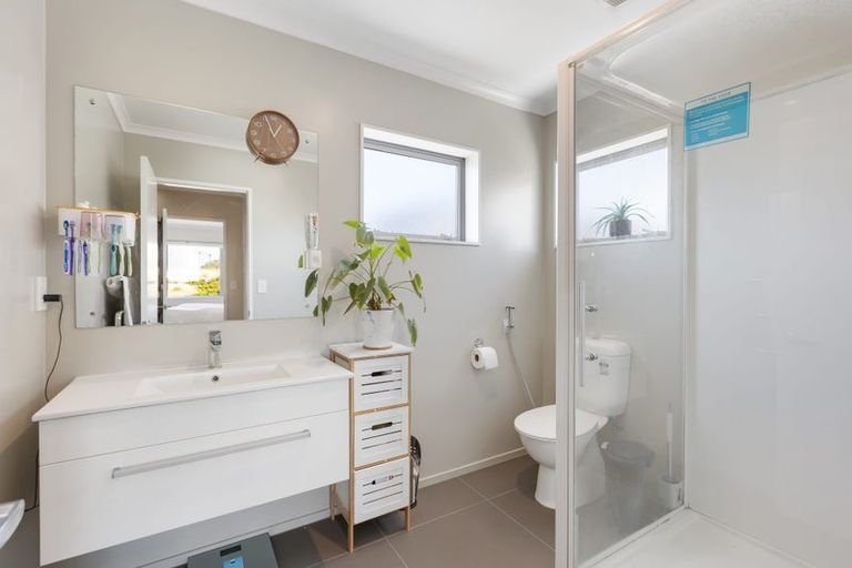 Photo of property in 22 Trelawny Terrace, Grenada Village, Wellington, 6037