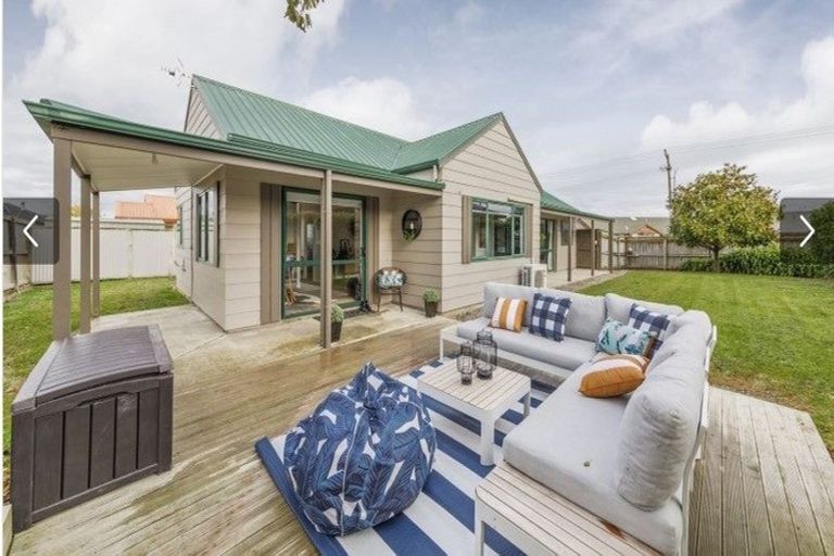 Photo of property in 102 Roberts Line, Kelvin Grove, Palmerston North, 4414