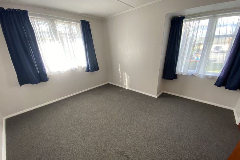 Photo of property in 9 Rugby Street, Levin, 5510