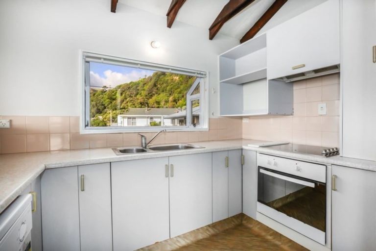 Photo of property in 25 Ocean Parade, Pukerua Bay, 5026