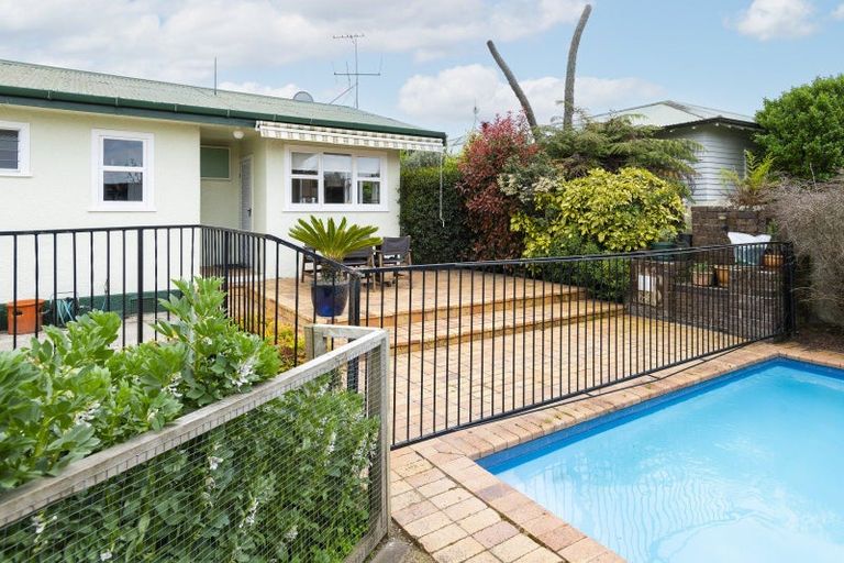 Photo of property in 24 Asquith Street, Te Hapara, Gisborne, 4010