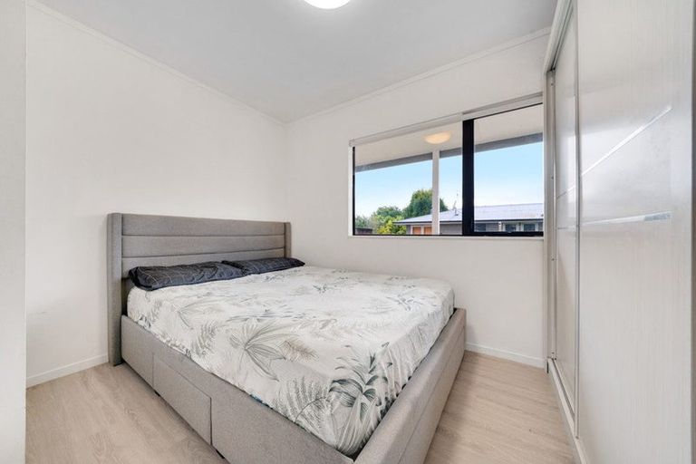Photo of property in 15a Gossamer Drive, Pakuranga Heights, Auckland, 2010