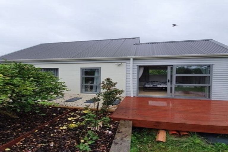 Photo of property in 323 Rangatira Road, Beach Haven, Auckland, 0626