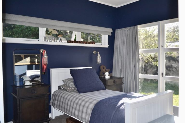 Photo of property in 75 Kohekohe Road, Waikanae, 5036