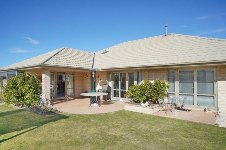 Photo of property in 13 Yellowlees Drive, Kaiapoi, 7630
