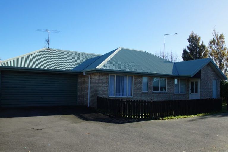 Photo of property in 4/139 Yaldhurst Road, Sockburn, Christchurch, 8042