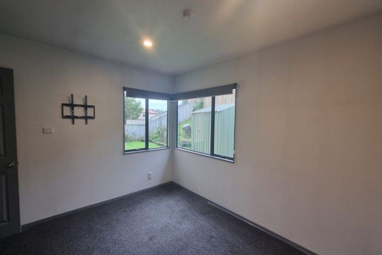 Photo of property in 65 Samwell Drive, Whitby, Porirua, 5024