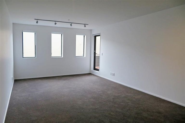 Photo of property in The Firemans Apartments, 204/321 Jackson Street, Petone, Lower Hutt, 5012
