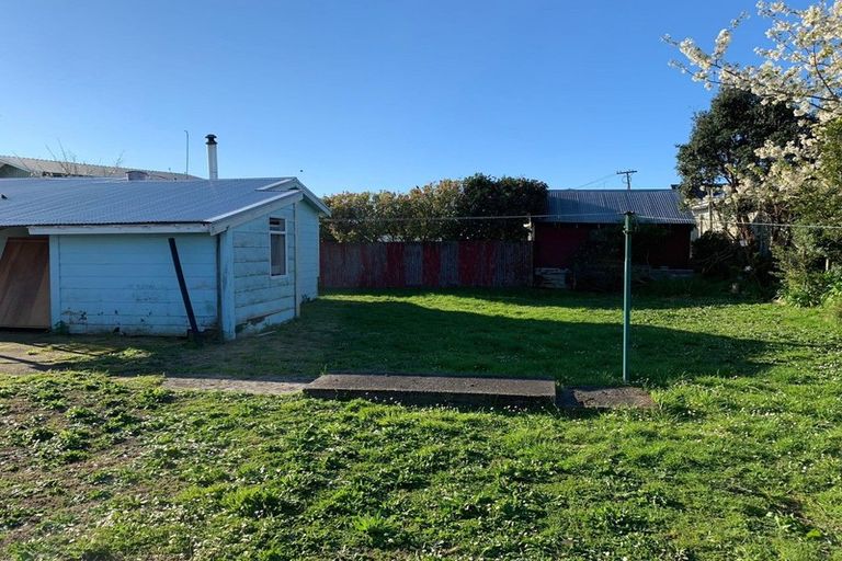 Photo of property in 5 Russell Street, Westport, 7825