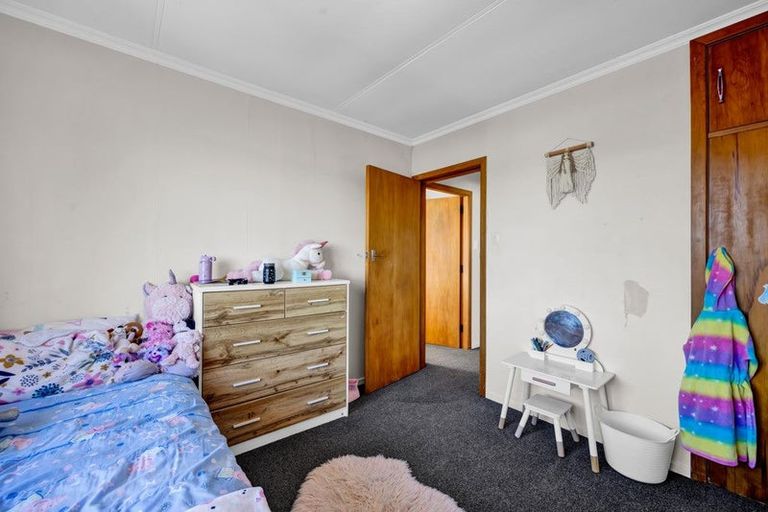 Photo of property in 100 Stanners Street, Eltham, 4322