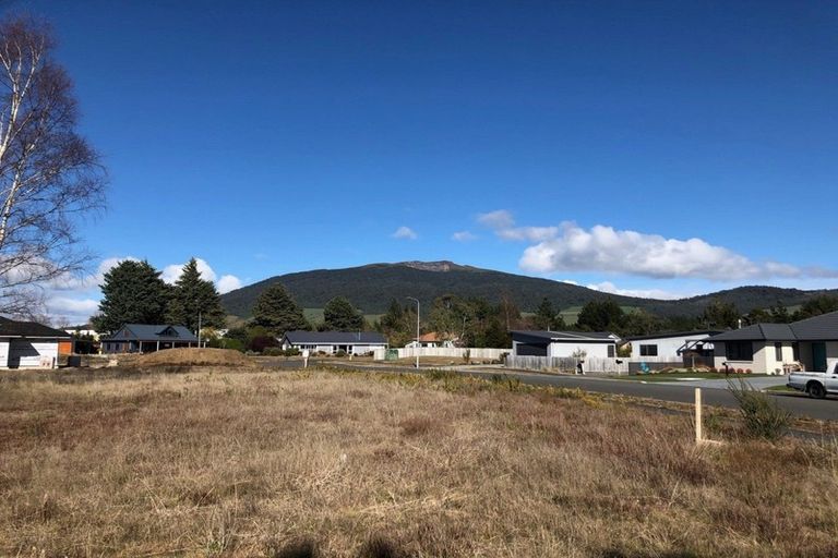 Photo of property in 9 Ngahana Place, Turangi, 3334