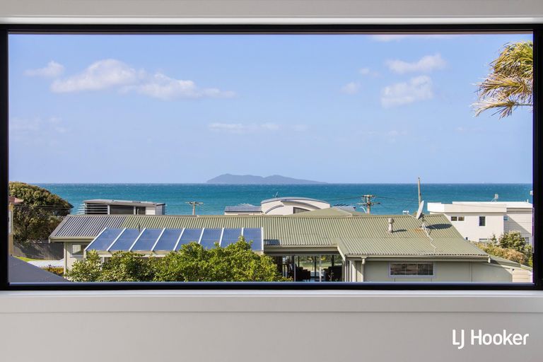 Photo of property in 55 Seaforth Road, Waihi Beach, 3611