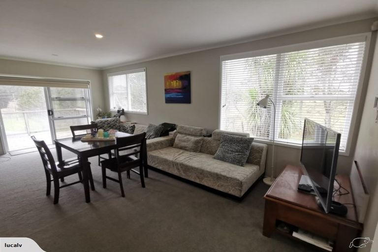 Photo of property in 411 Pine Valley Road, Dairy Flat, Silverdale, 0992