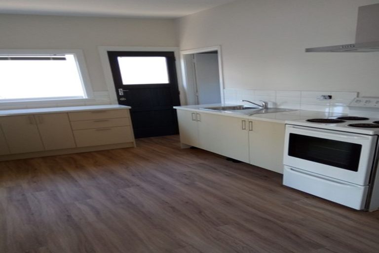 Photo of property in 15 Owles Terrace, New Brighton, Christchurch, 8061