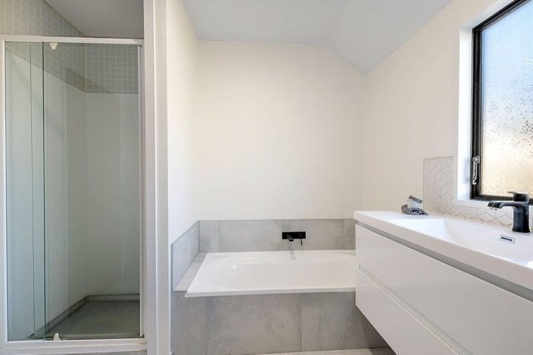 Photo of property in 1/160 Saint Albans Street, St Albans, Christchurch, 8014