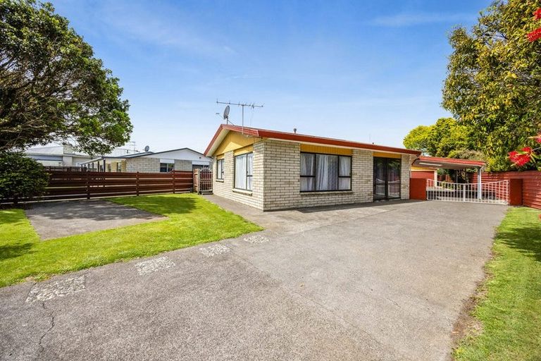 Photo of property in 206 Waihi Road, Hawera, 4610