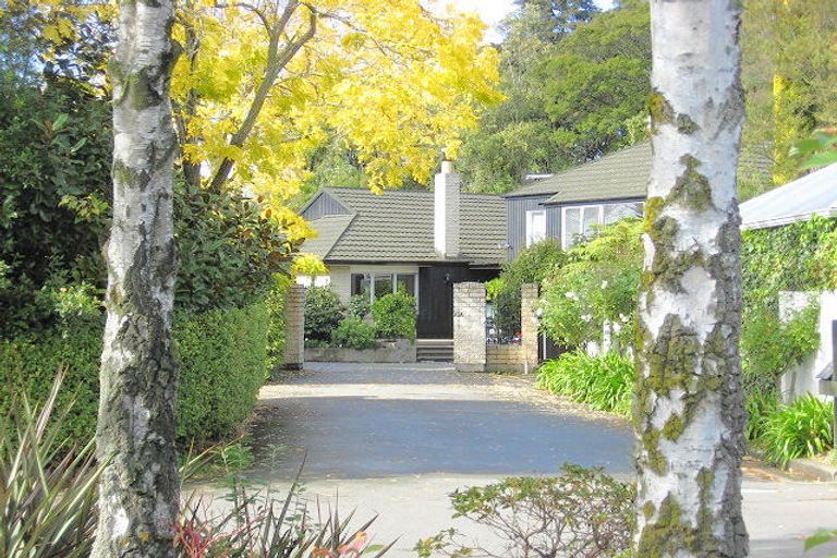 Photo of property in 12 Chevron Place, Ilam, Christchurch, 8041