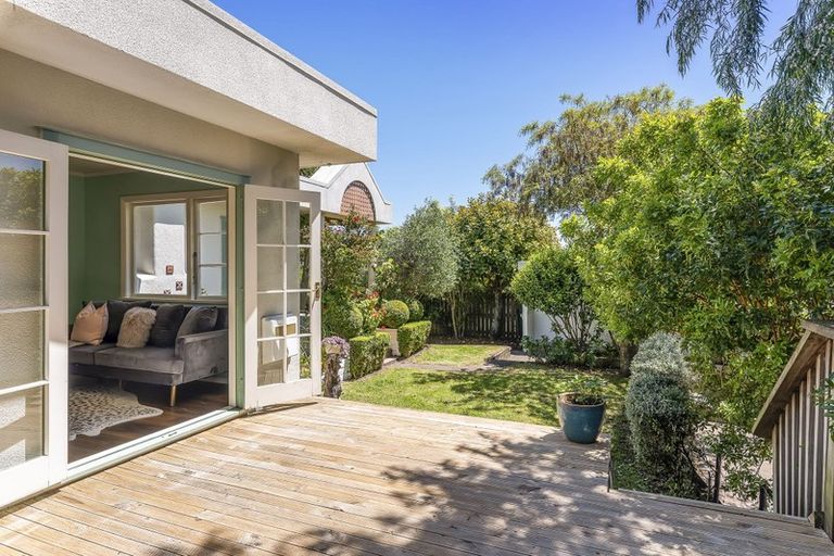 Photo of property in 42 Poplar Avenue, Raumati South, Paraparaumu, 5032