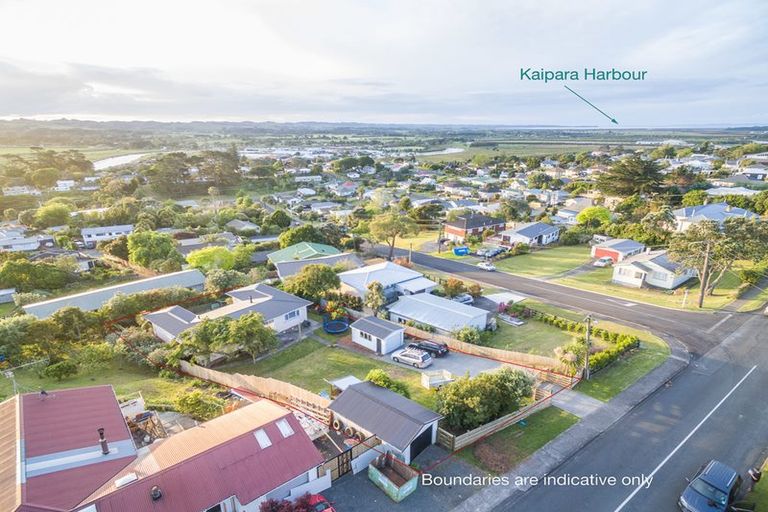 Photo of property in 67 Garfield Road, Helensville, 0800
