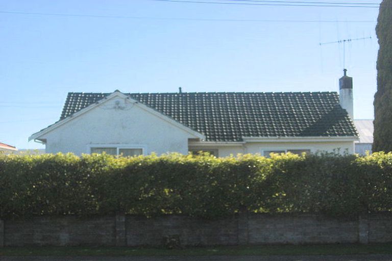 Photo of property in 27 Lower High Street, Marton, 4710