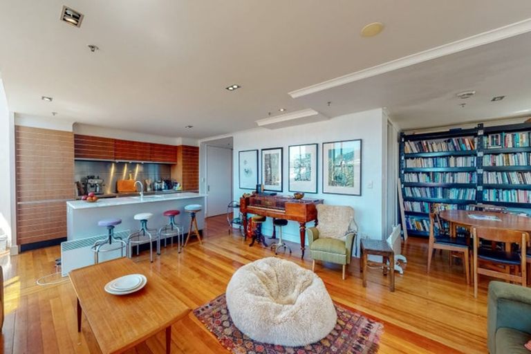 Photo of property in Augusta Apartments, 17/254 Willis Street, Te Aro, Wellington, 6011