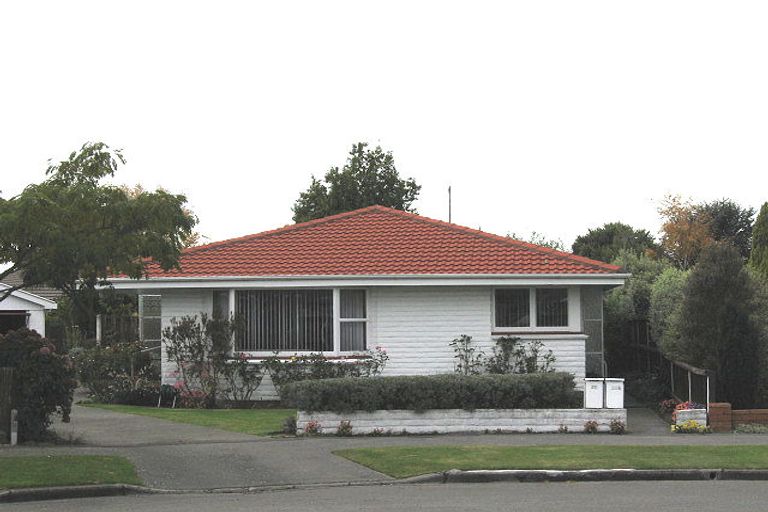Photo of property in 1/25 Apollo Place, Papanui, Christchurch, 8052