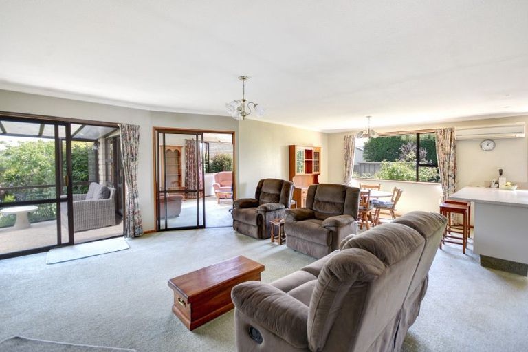 Photo of property in 5 Ash Place, Mosgiel, 9024