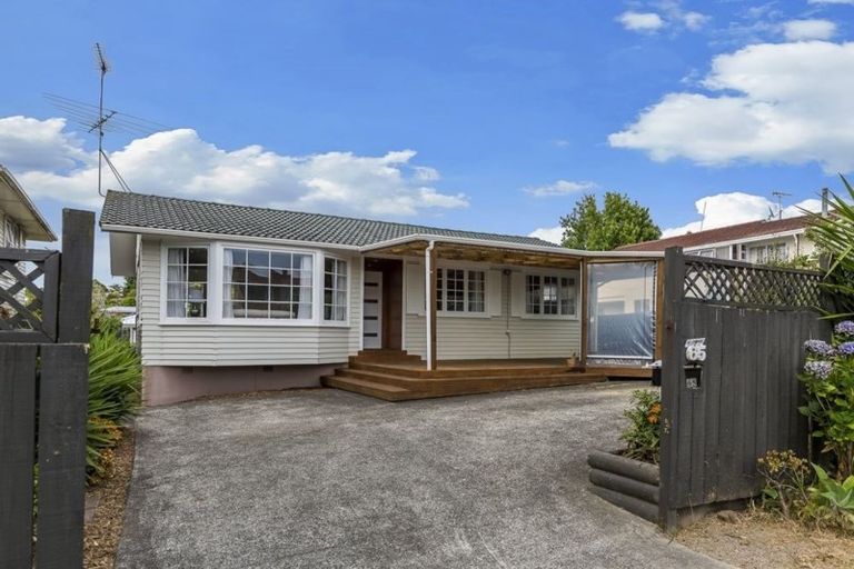 Photo of property in 1/65 Weldene Avenue, Glenfield, Auckland, 0629