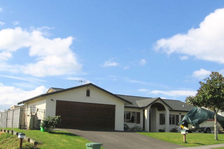 Photo of property in 46 Stableford Drive, Pyes Pa, Tauranga, 3112