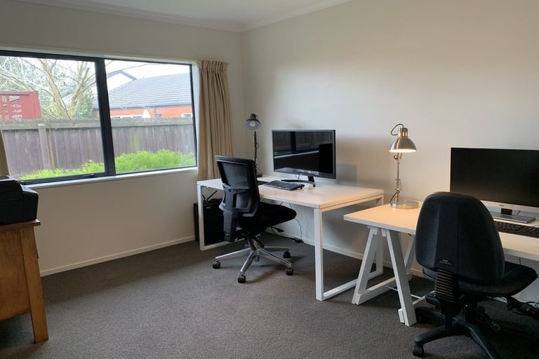 Photo of property in 35 Eastwood Rise, Waimairi Beach, Christchurch, 8083