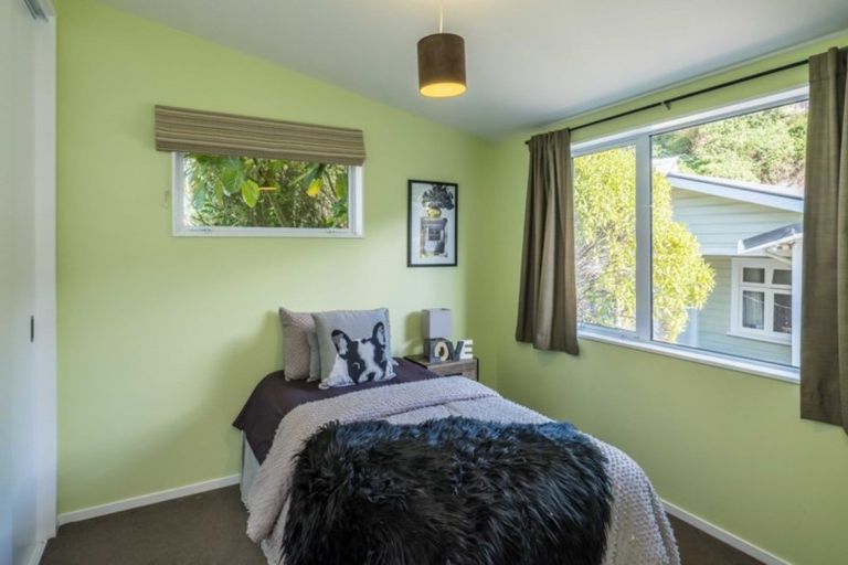 Photo of property in 25a Farnham Street, Mornington, Wellington, 6021