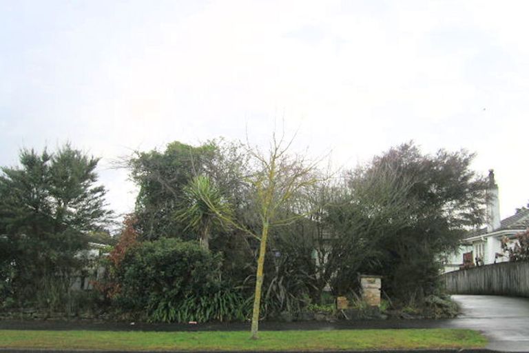 Photo of property in 64 Mount View Road, Melville, Hamilton, 3206