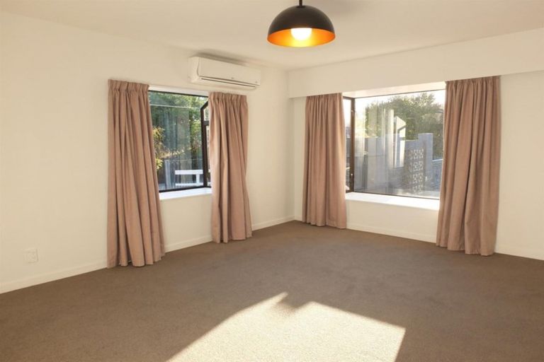 Photo of property in 185 Weston Road, St Albans, Christchurch, 8052