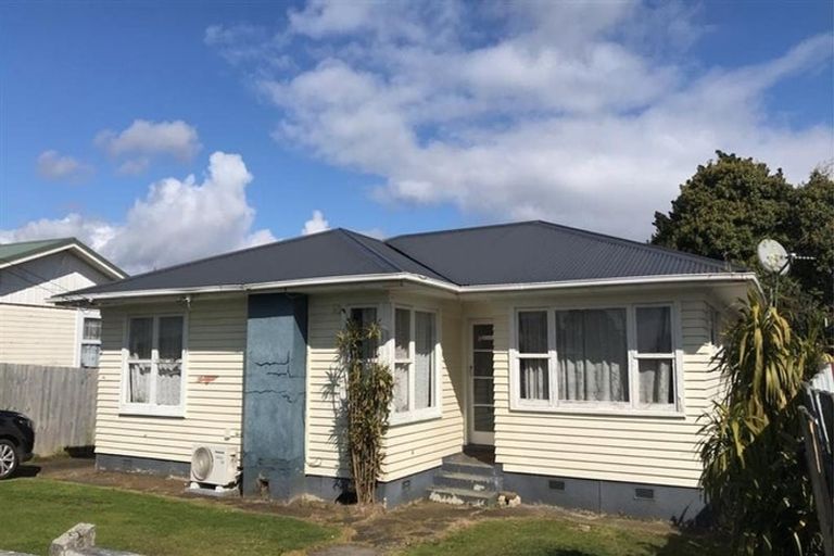 Photo of property in 20 Parker Crescent, Otara, Auckland, 2023