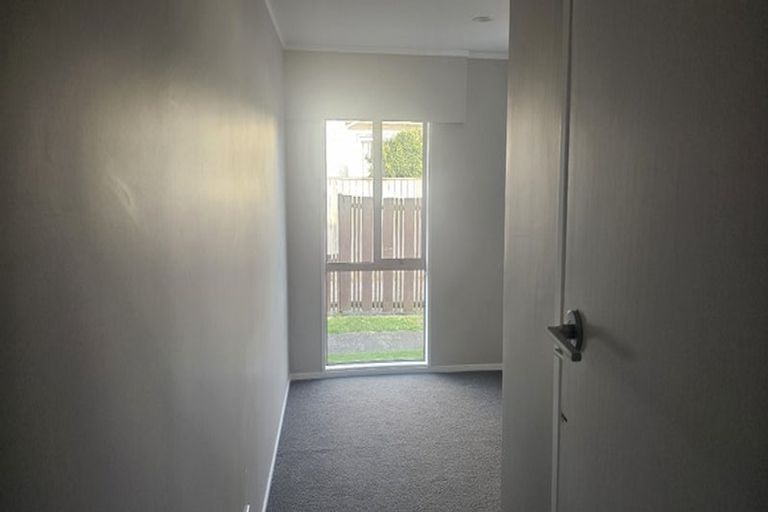 Photo of property in 43 Ngatai Road, Otumoetai, Tauranga, 3110