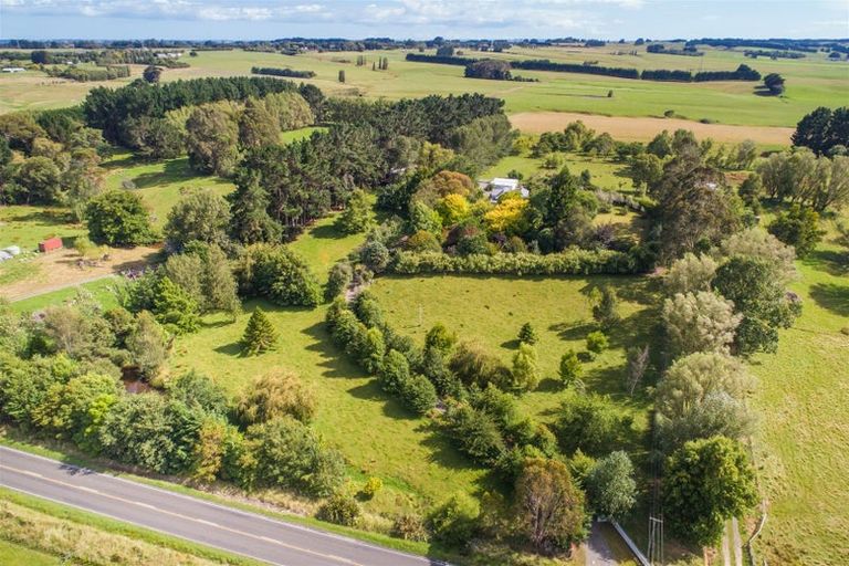 Photo of property in 659 Ashhurst Road, Ashhurst, Palmerston North, 4470