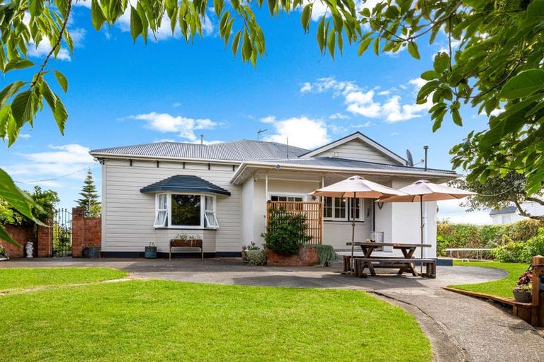 Photo of property in 12 Caius Avenue, Gonville, Whanganui, 4501