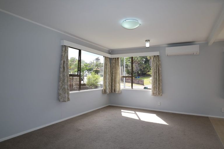 Photo of property in 34 Jandell Crescent, Bucklands Beach, Auckland, 2014