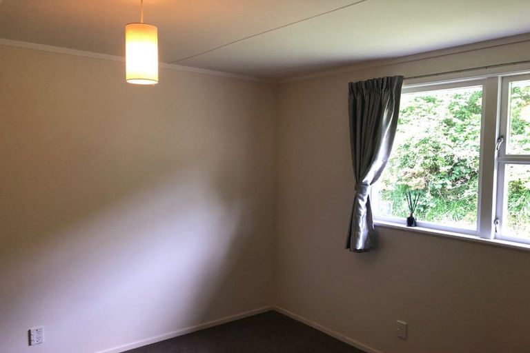 Photo of property in 87 Hazlewood Avenue, Karori, Wellington, 6012