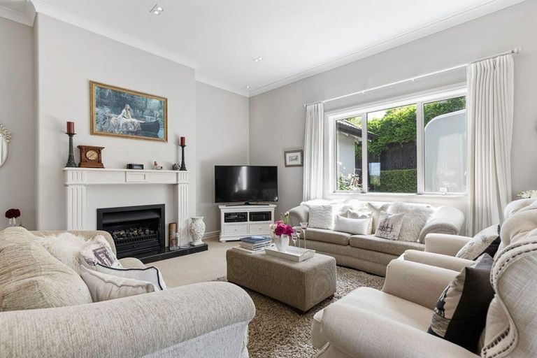 Photo of property in 15 Meadowbank Rise, Bethlehem, Tauranga, 3110