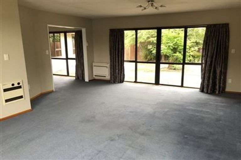 Photo of property in 11 Heriott Close, Burwood, Christchurch, 8083